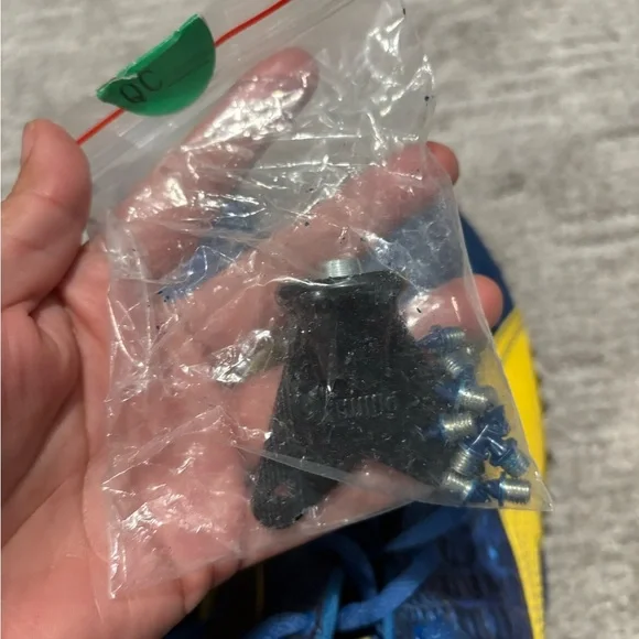 Puma Men's Dynamic Blue and Yellow Sneakers size 10 - Picture 5 of 5